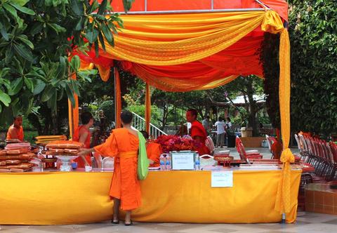 Buddhist monks at Doi Suthep