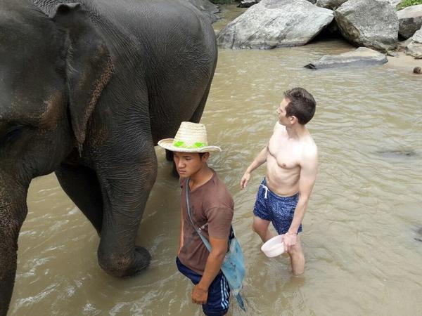 Bath with an elephant