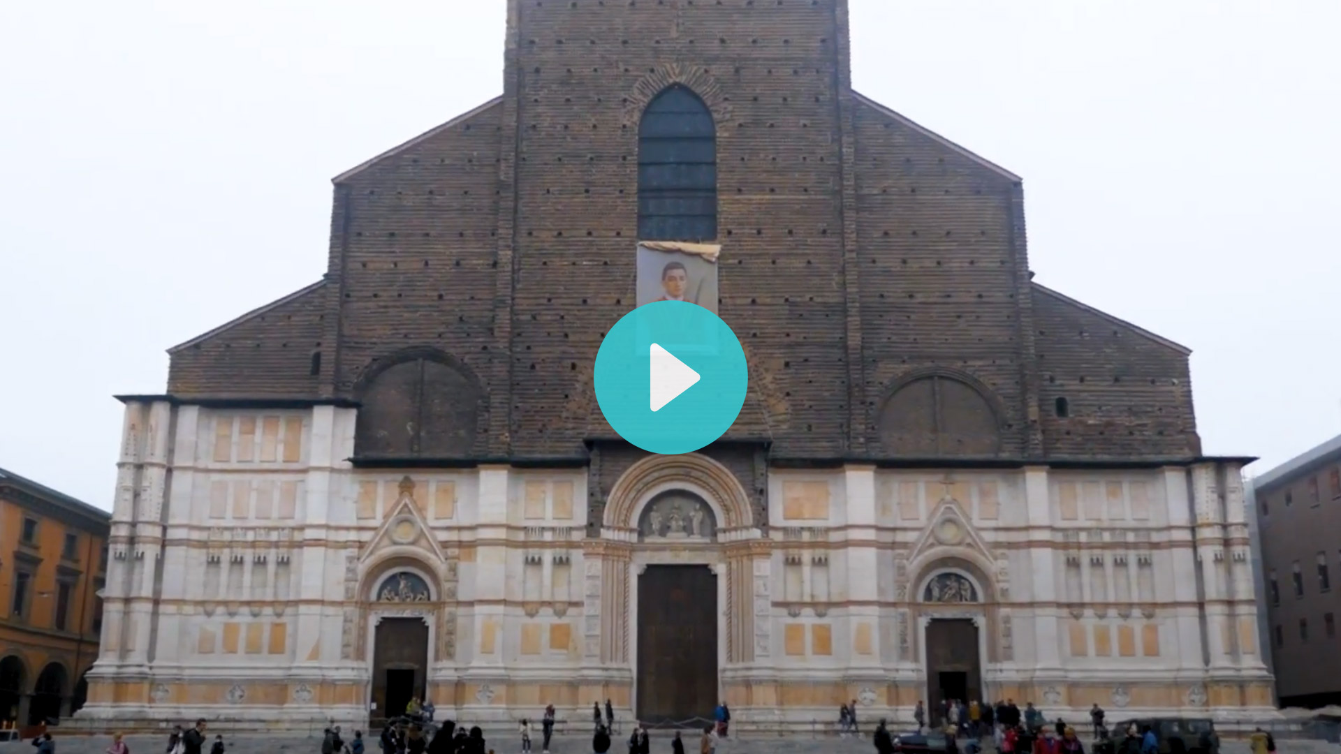 Hubiwise Travel - In Bologna, Italy