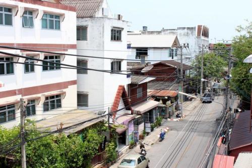 A street view in Chiang Mai - Hubiwise Travels