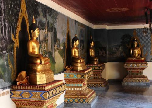 Buddha statues of Doi Suthep - Hubiwise Travels