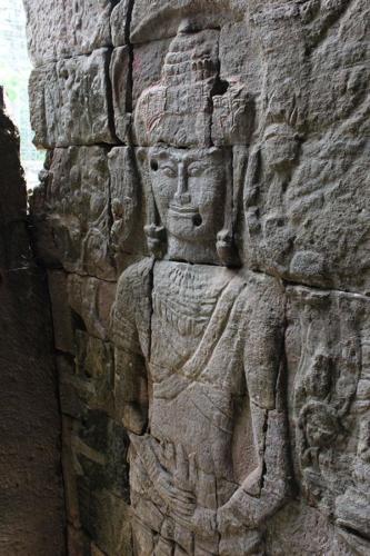 Inside Bayon Temple - Hubiwise Travels - Shot 9