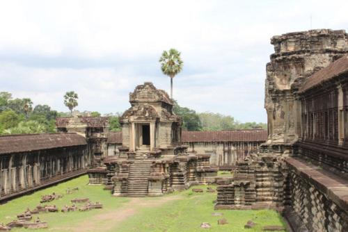 Inside Angkor Wat - Hubiwise Travels - Shot 9