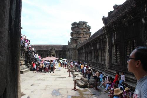 Angkor Wat Inner Courtyard - Hubiwise Travels - Shot 7