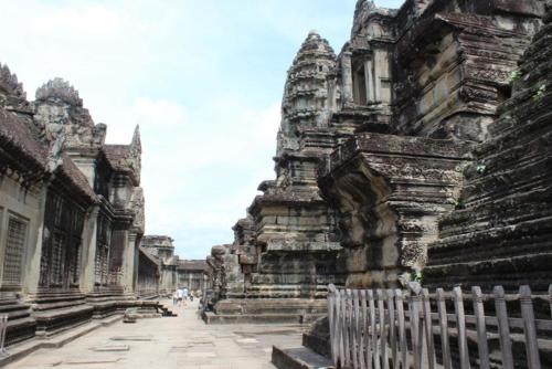 Angkor Wat Inner Courtyard - Hubiwise Travels - Shot 8